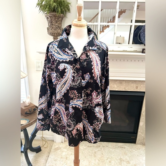 Chico’s Black Paisley Print Button-Up Shirt - Picture 1 of 5
